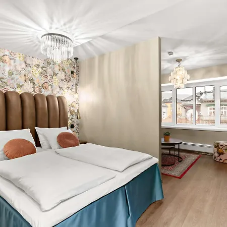 Ole Bull, Western Signature Collection Apartahotel 4*