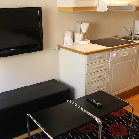 Ole Bull, Western Signature Collection Apart Otel